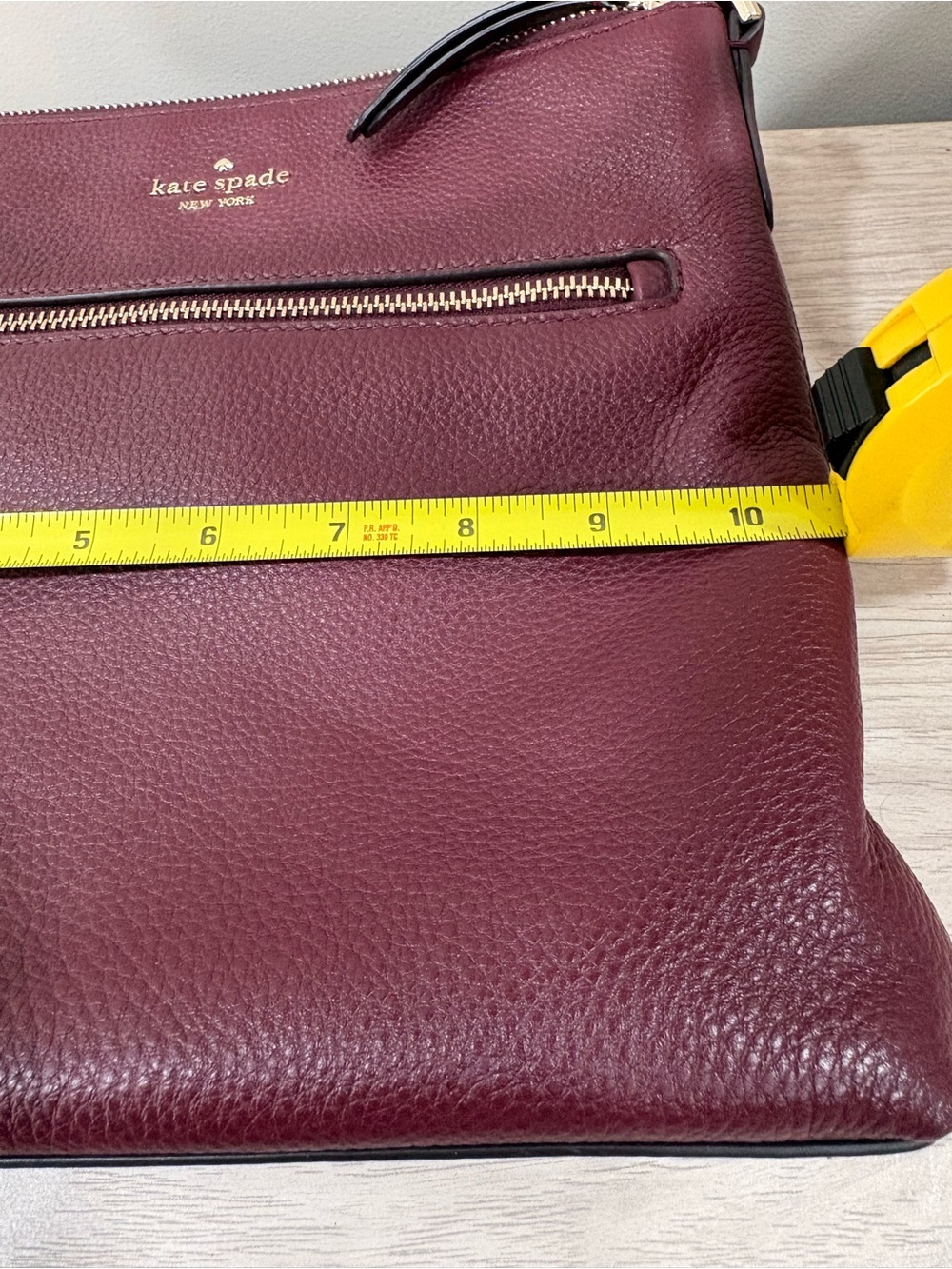 Kate Spade New York Jackson Top Zip Leather Crossbody Bag Soft Maroon Pebbled - Picture 4 of 4